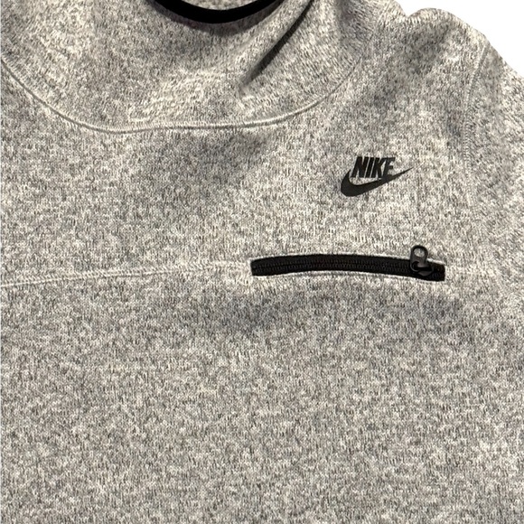 Nike Men's Heather Gray Hoodie Sweater Size Large Zip Chest Pocket - Picture 3 of 12